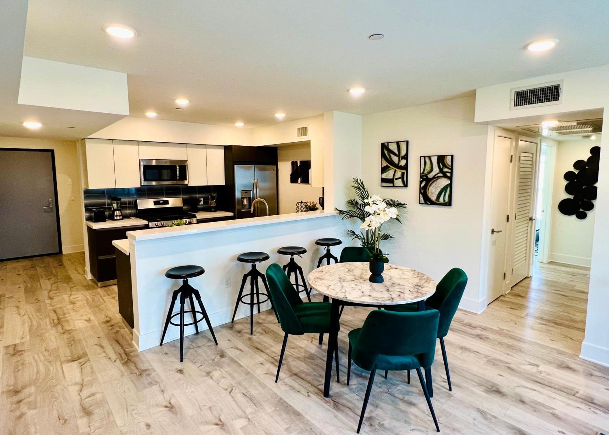 Century Cozy 2 Bedroom 4 Sleeps Crib W Parking 505 Los Ángeles