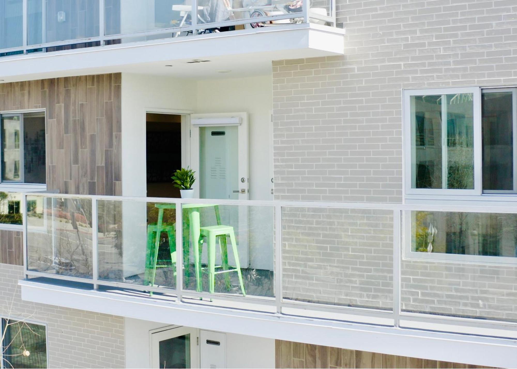 Century Cozy 2 Bedroom 4 Sleeps Crib W Parking 505